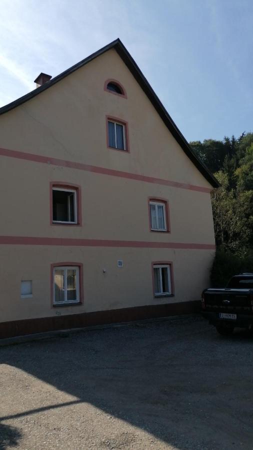 Amtmannhaus Ferienunterkunft Irdning Luaran gambar